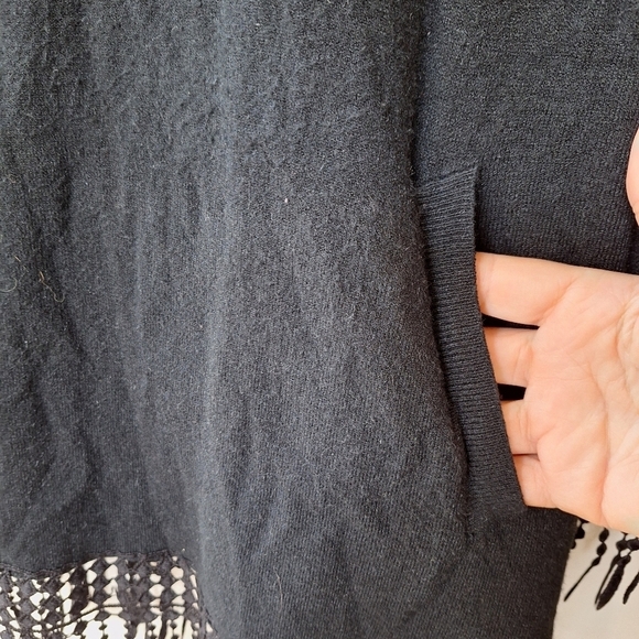 Soft Surroundings Womens Black Sweater Fringe Crocheted Poncho. One Size - Picture 7 of 8